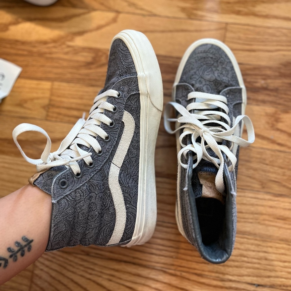 Vans High Top Sneakers Gray and White